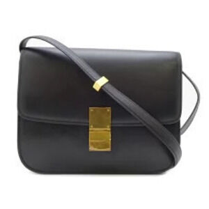 Celine Classic Box Bag distinctive goldtone metal clasp Black